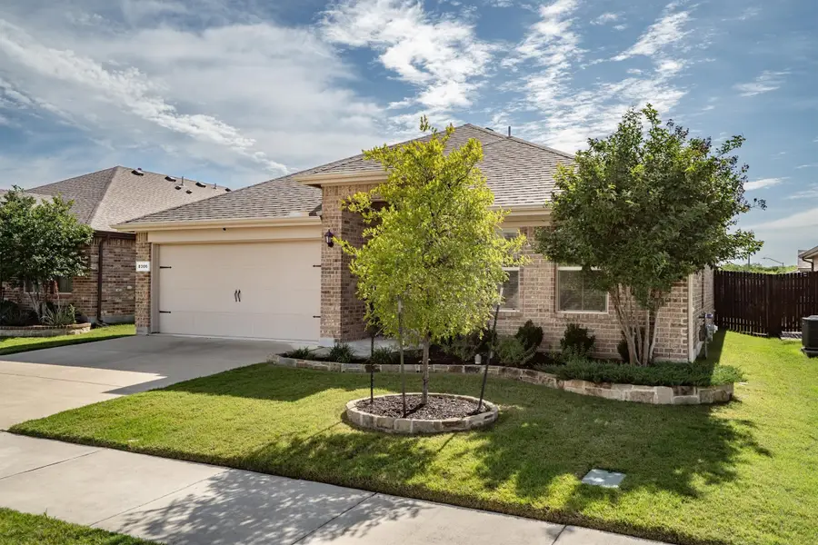 8306 Artesian Springs Drive, Fort Worth, TX 76131 - #3