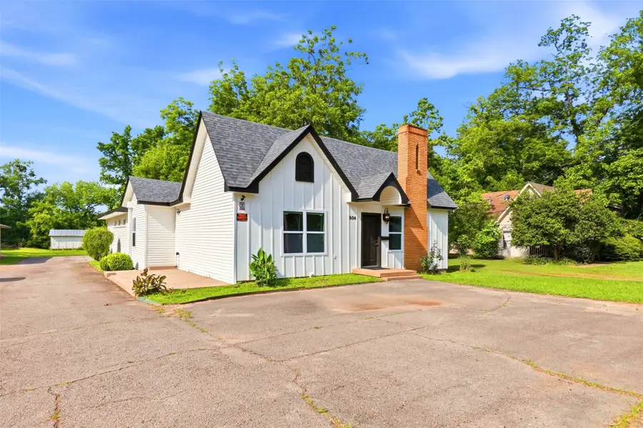 504 Quitman St., Pittsburg, TX 75686 - #2