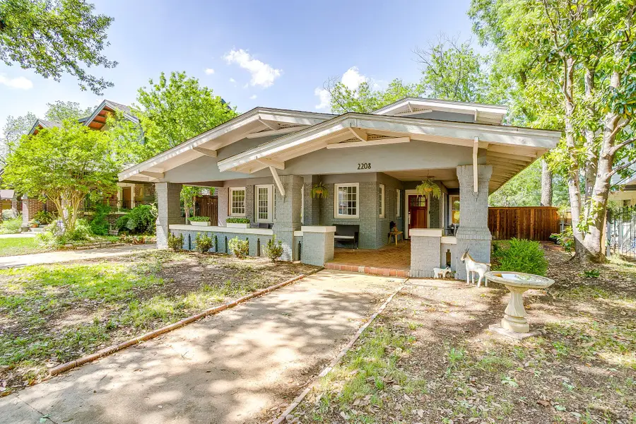 2208 Mistletoe Avenue, Fort Worth, TX 76110 - #3