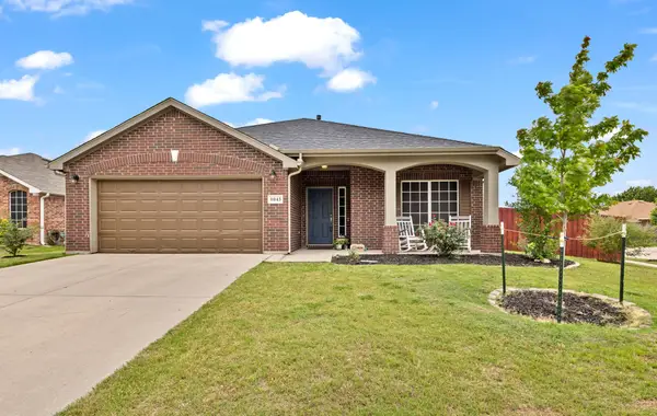 4045 Diamond Ridge Drive, Fort Worth, TX 76244