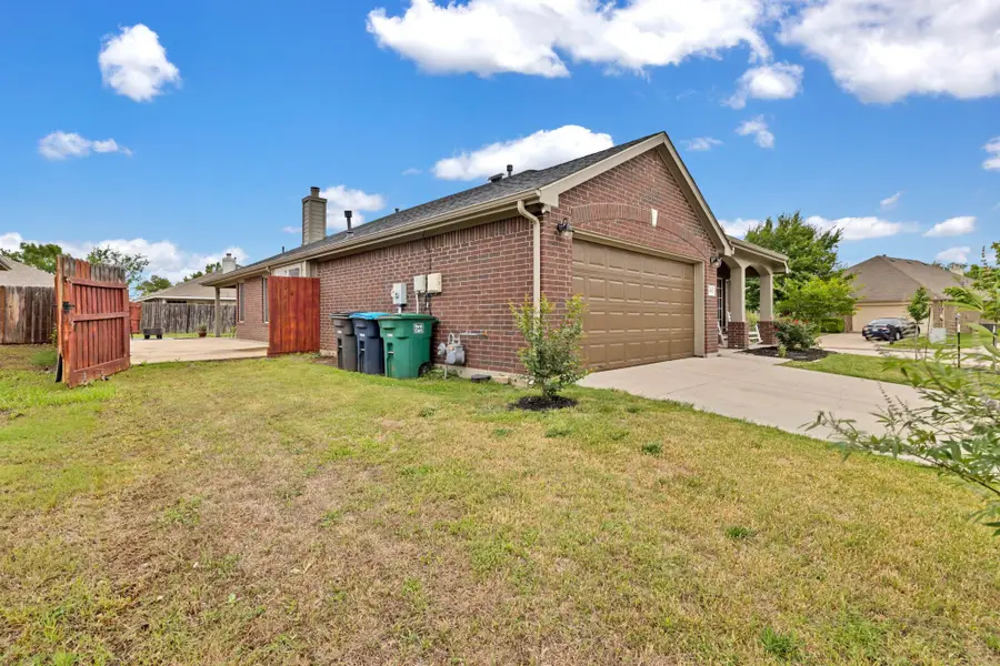 4045 Diamond Ridge Drive, Fort Worth, TX 76244 - #3