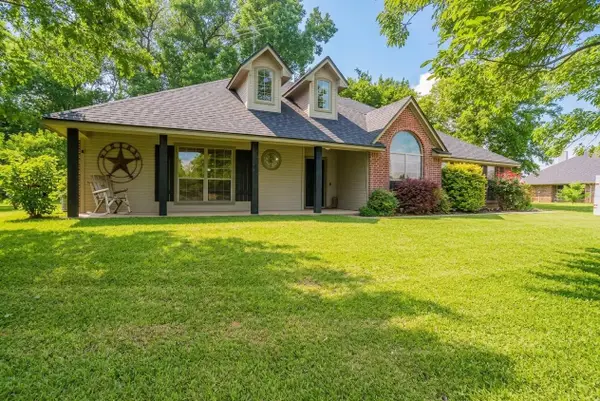 132 Nicole Lane, Weatherford, TX 76087