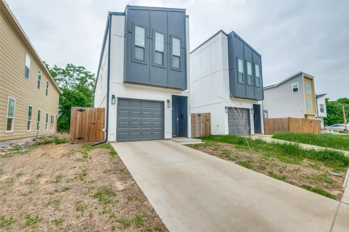 2325 Budd Street, Dallas, TX 75215 - #1