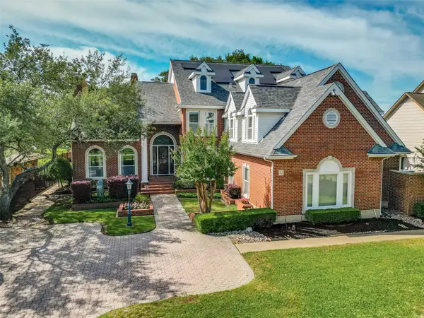 32 Victoria Drive, Rowlett, TX 75088