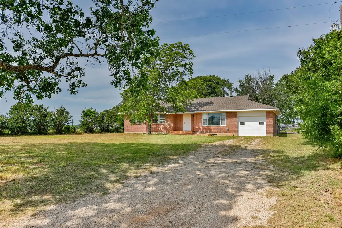 65 Kirby Street, Callisburg, TX 76240 - #1