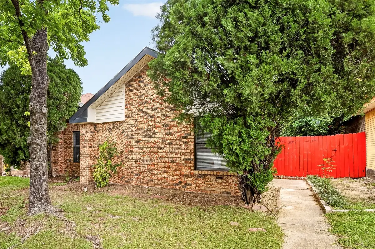 229 Overland Trail, Mesquite, TX 75149 - #1