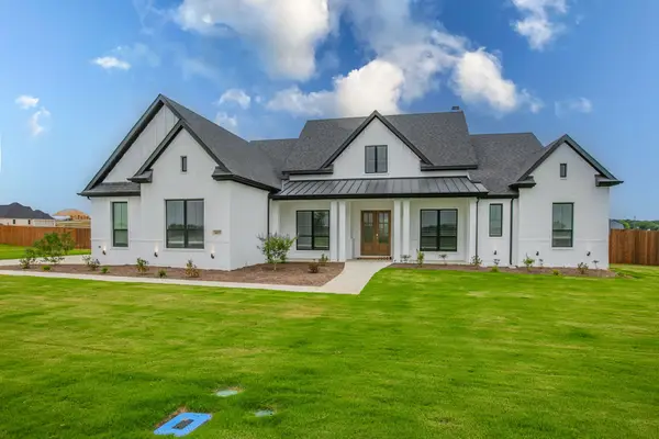 16833 Chapel Road, Lorena, TX 76655