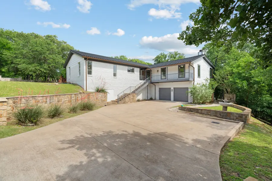 2404 Westwood Drive, Arlington, TX 76012 - #2