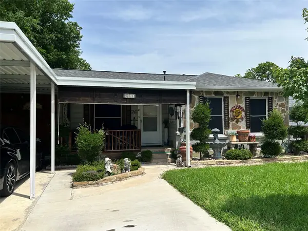 501 E Holley Street, Mesquite, TX 75149