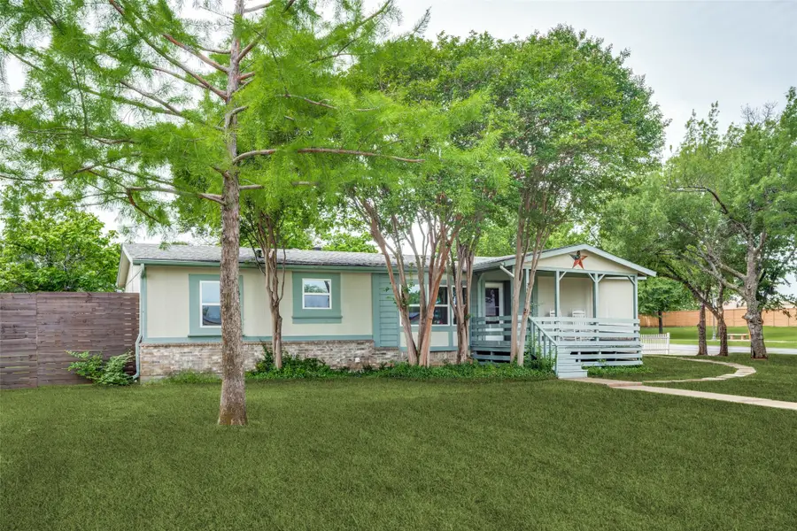 301 Darrell Road, Roanoke, TX 76262 - #2