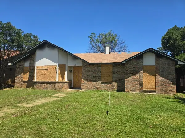 2820 Hamlett Lane, Flower Mound, TX 75028