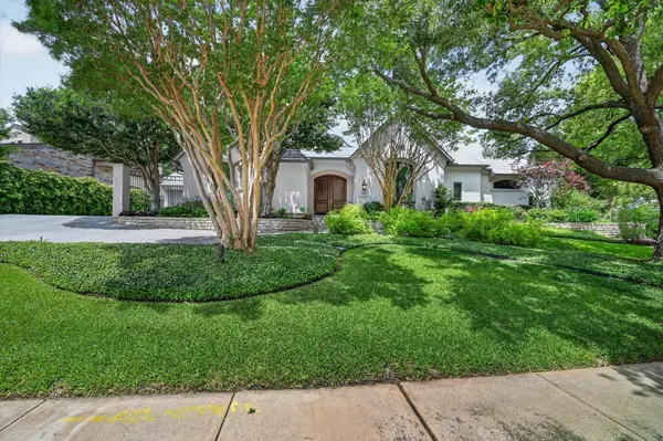 14819 Bellbrook Drive, Addison, TX 75254