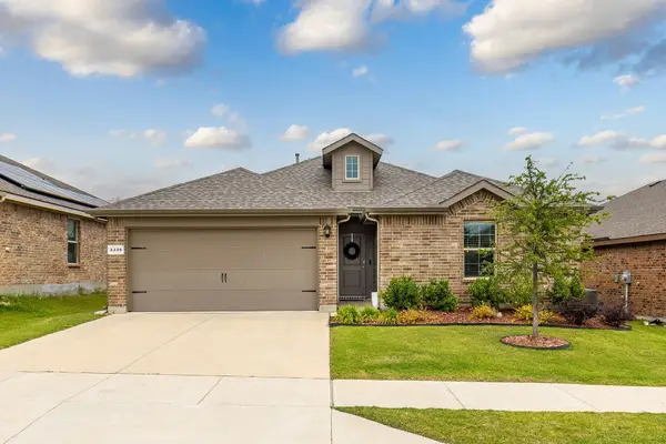2229 Blythwood Trail, Fort Worth, TX 76108