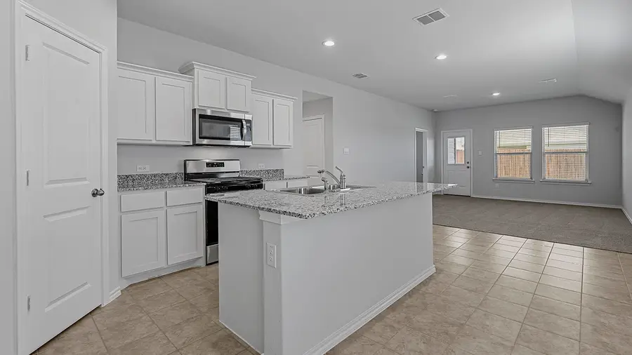 158 Davis Lane, Newark, TX 76071 - #3