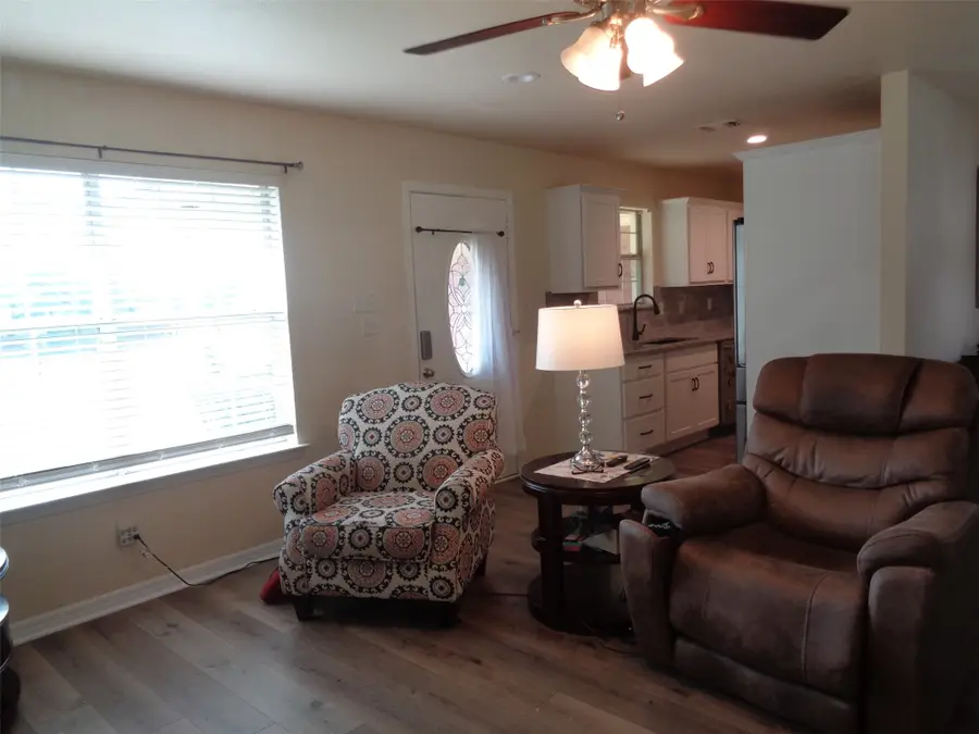 300 Church Street, Collinsville, TX 76233 - #3