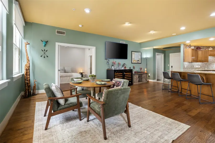 411 W 7th Street #806, Fort Worth, TX 76102 - #3