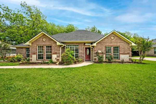 167 Chrissa Drive, Pottsboro, TX 75076