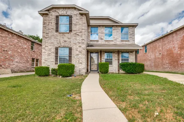 727 Lentisco Drive, Lancaster, TX 75146