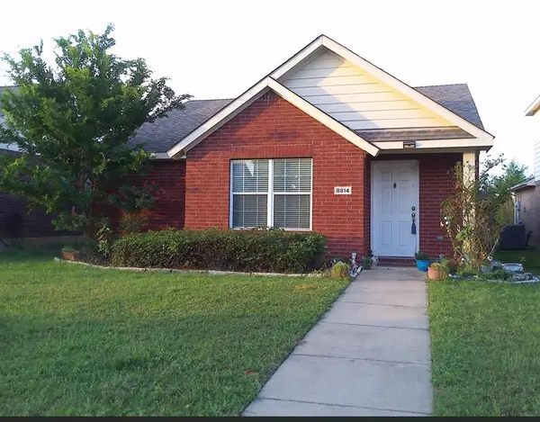 8814 Stewart Street, Cross Roads, TX 76227