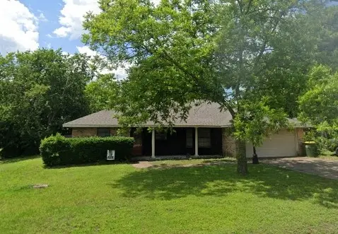 402 S 4th Street, Grandview, TX 76050
