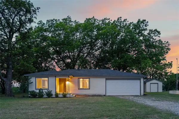 341 Reast Road, Whitesboro, TX 76273