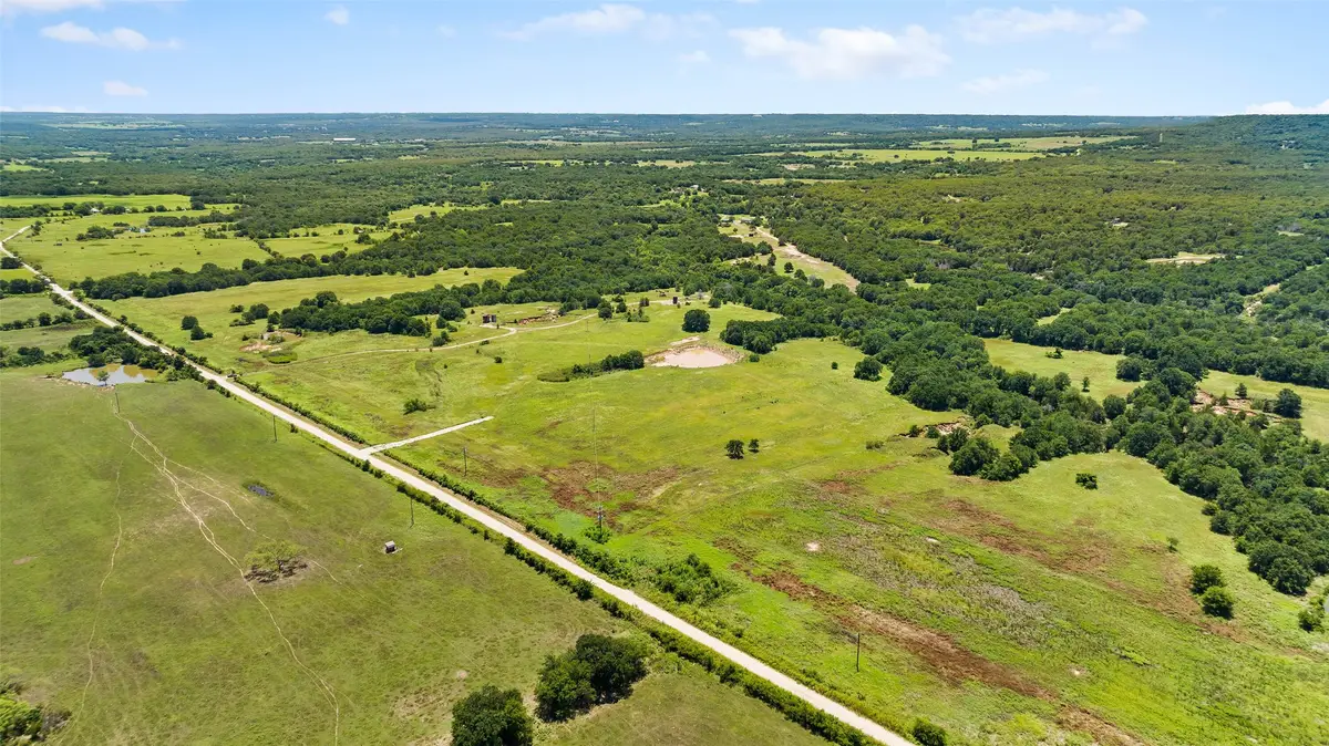 393 Franklin, Saint Jo, TX 76265 - #1