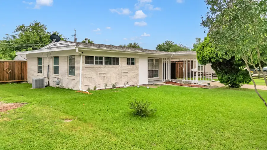 1614 Briarwood Lane, Irving, TX 75061 - #3