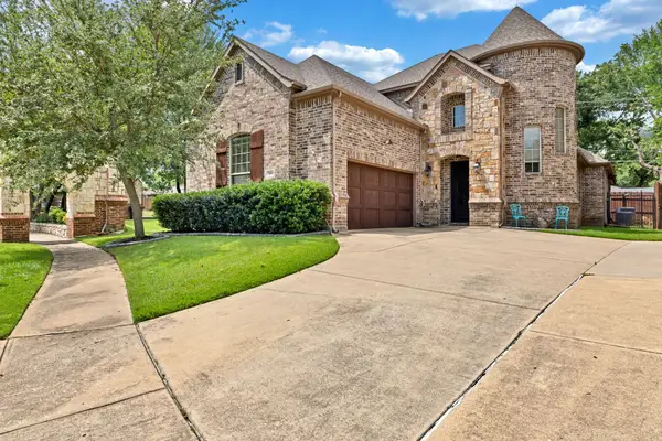 7401 Park Place Drive, North Richland Hills, TX 76182
