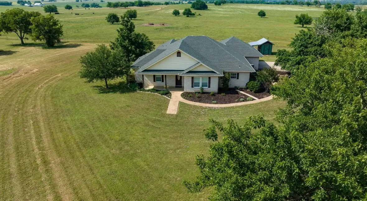 1211 W Fm 922, Valley View, TX 76272 - #1