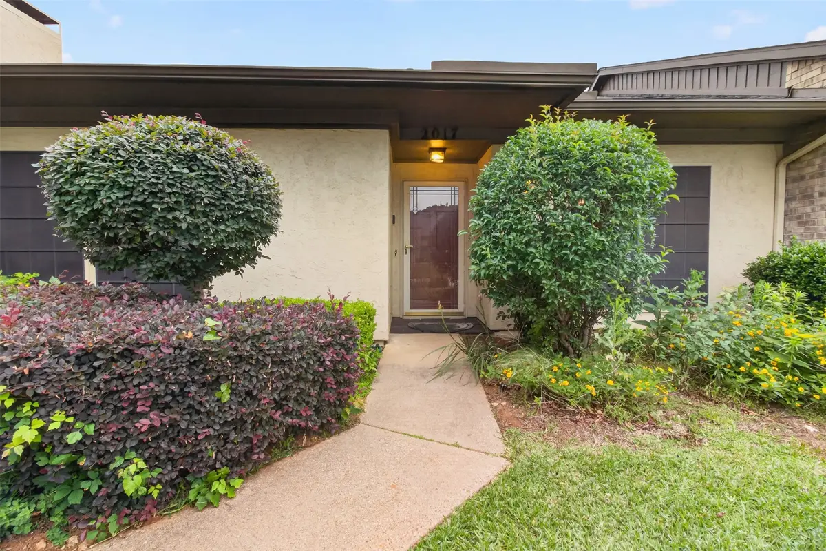2017 Heatherbrook Drive, Grapevine, TX 76051 - #1