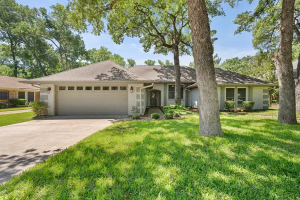 3404 Commander Court, Arlington, TX 76017