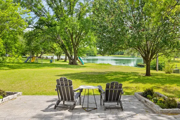 170 Double Oaks Drive, Double Oak, TX 75077