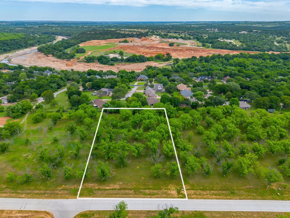 1000 E Landings N, Granbury, TX 76049 - #1
