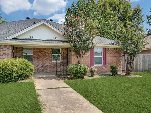 980 Meadow Circle S, Keller, TX 76248