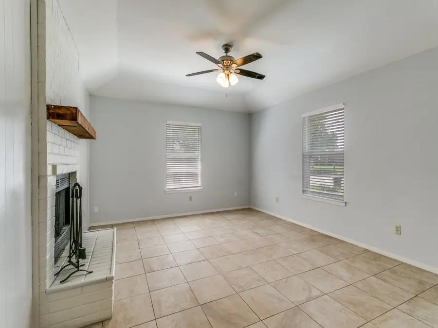 980 Meadow Circle S, Keller, TX 76248 - #3
