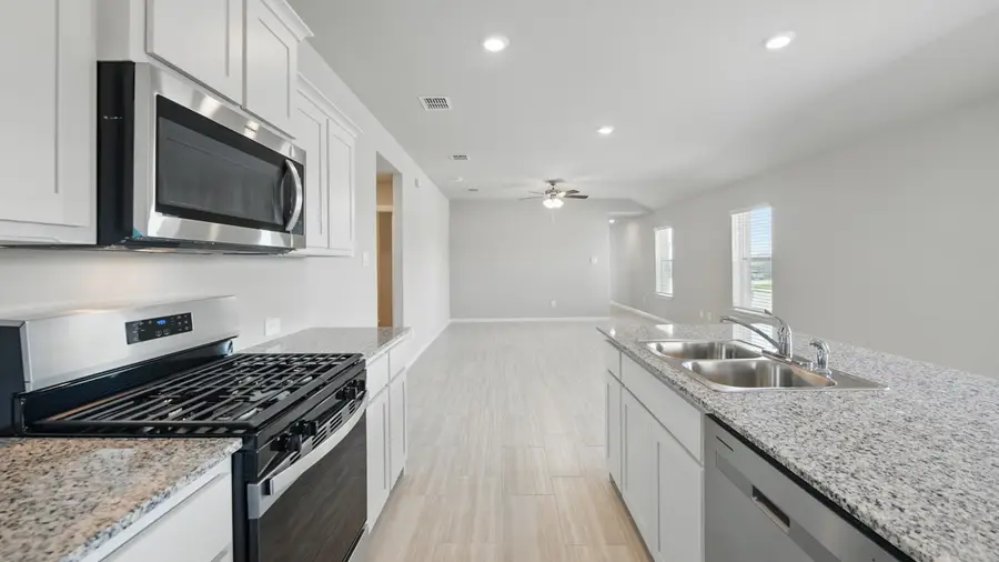 126 Davis Lane, Newark, TX 76071 - #3