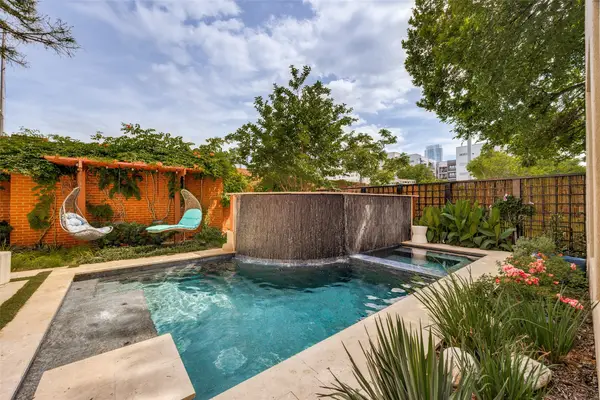 2203 Allen Street, Dallas, TX 75204