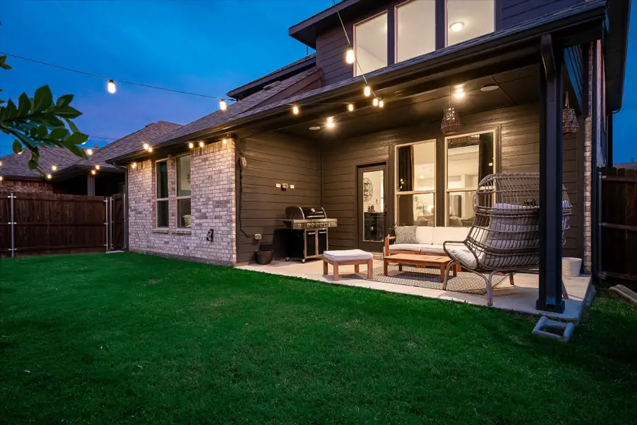 113 Camelia Street, Garland, TX 75043 - #2