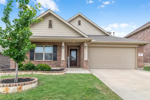 816 Skytop Drive, Fort Worth, TX 76052
