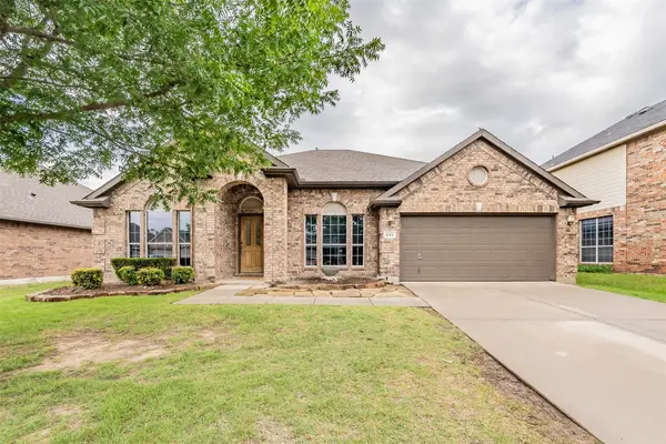 245 Cedar Crest Drive, Justin, TX 76247