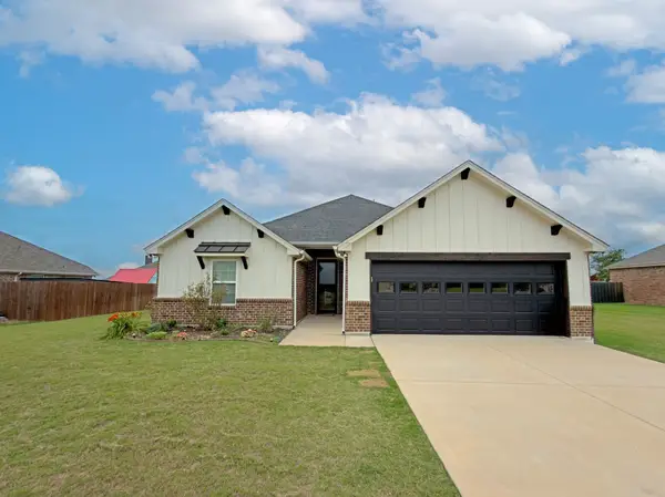 3022 Meandering Way, Granbury, TX 76049