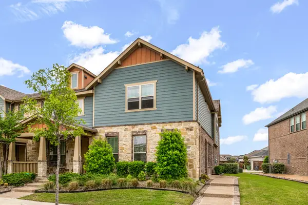 4611 Smokey Quartz Lane, Arlington, TX 76005