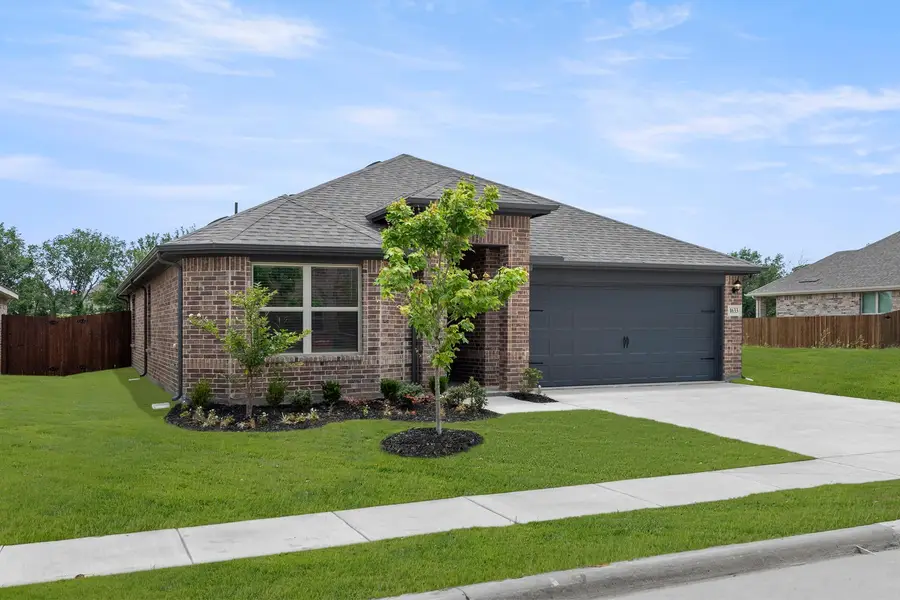 1633 Elle Lane, Aubrey, TX 76227 - #2