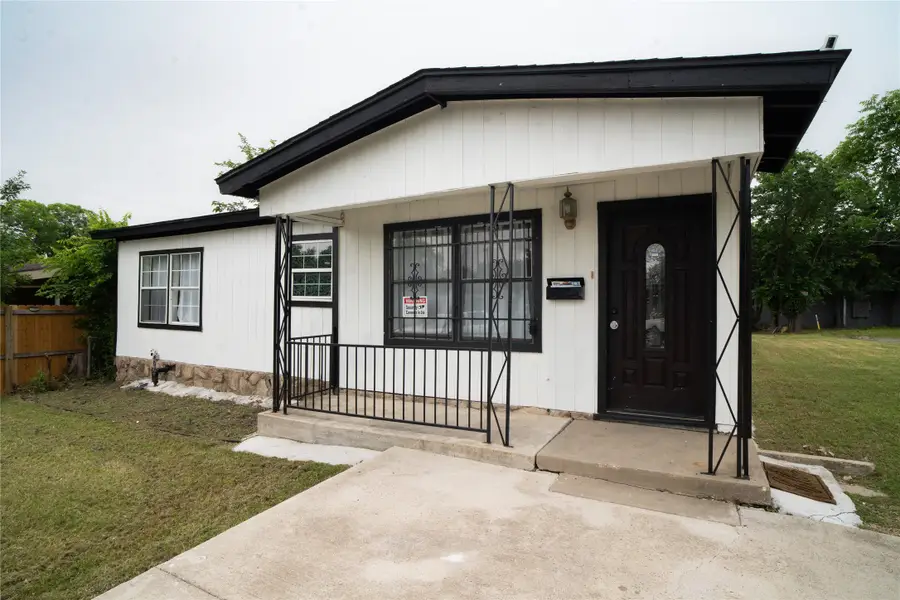 917 W Felix Street, Fort Worth, TX 76115 - #3