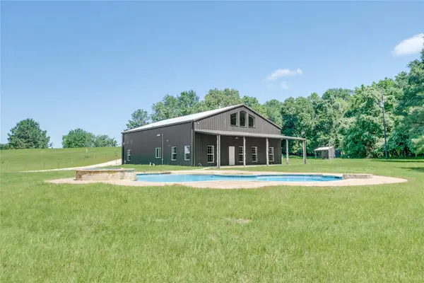 2455 An County Road 453, Palestine, TX 75803