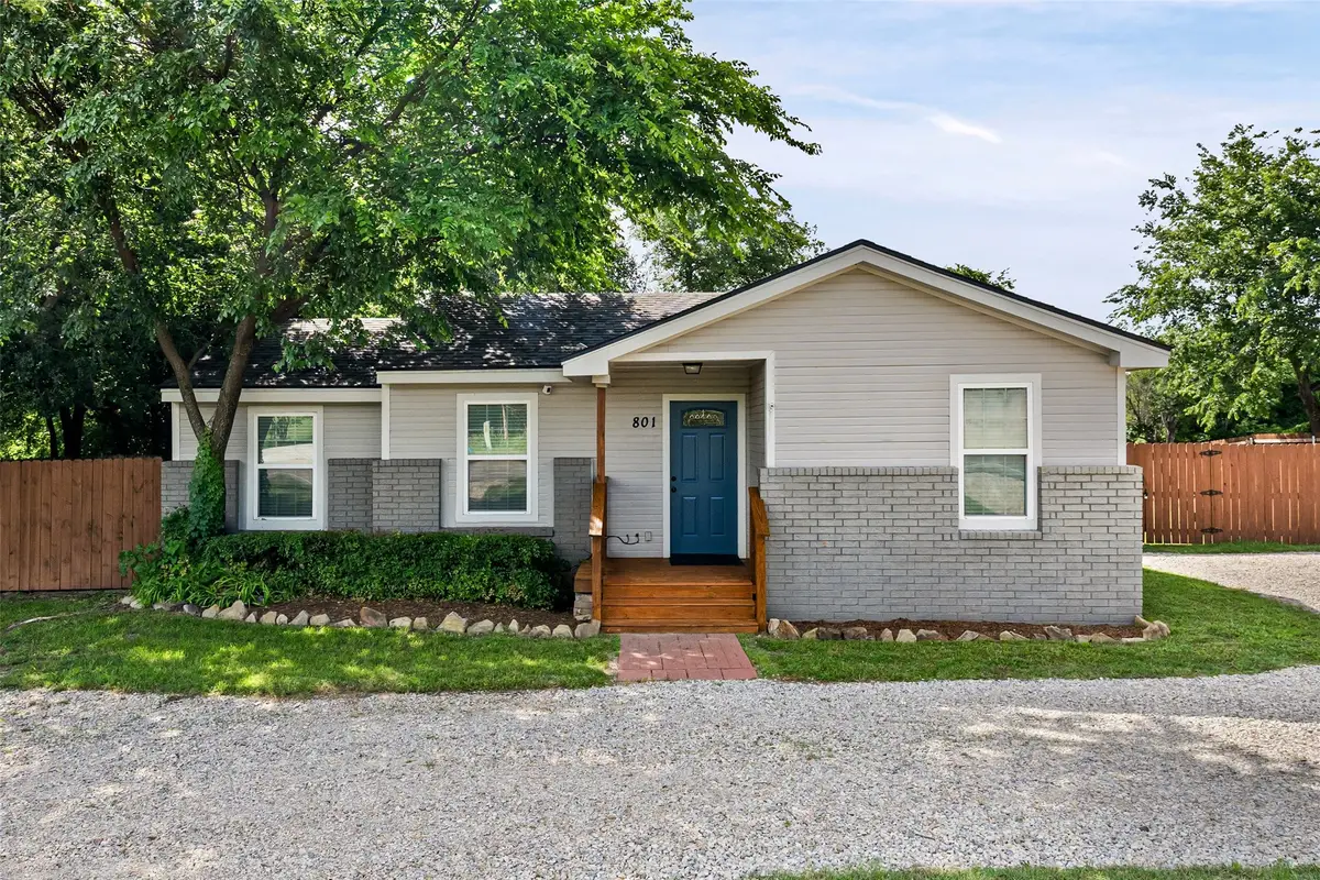 801 W Park Avenue, Weatherford, TX 76086 - #1