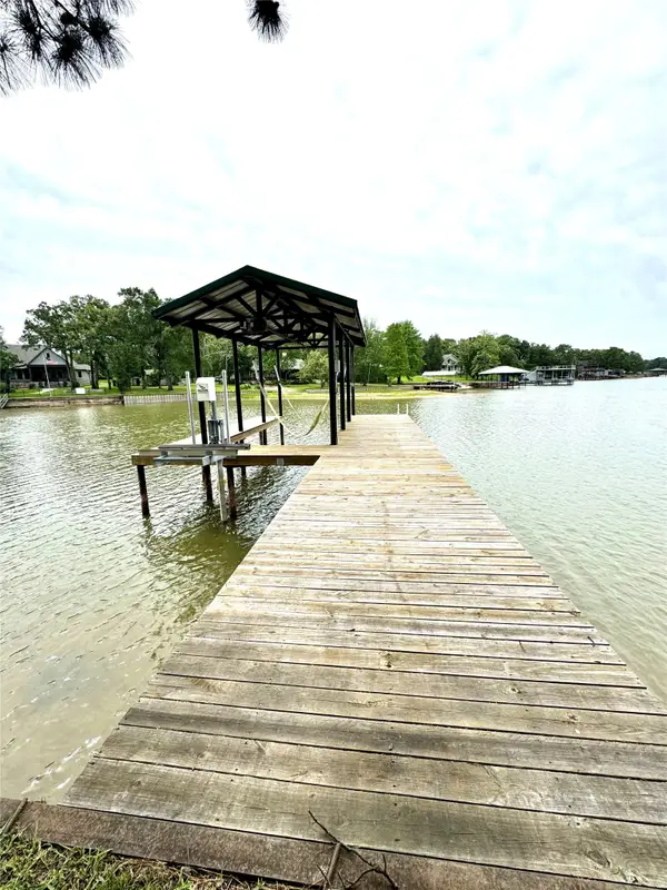 194 Indian Gap Drive, Mabank, TX 75156