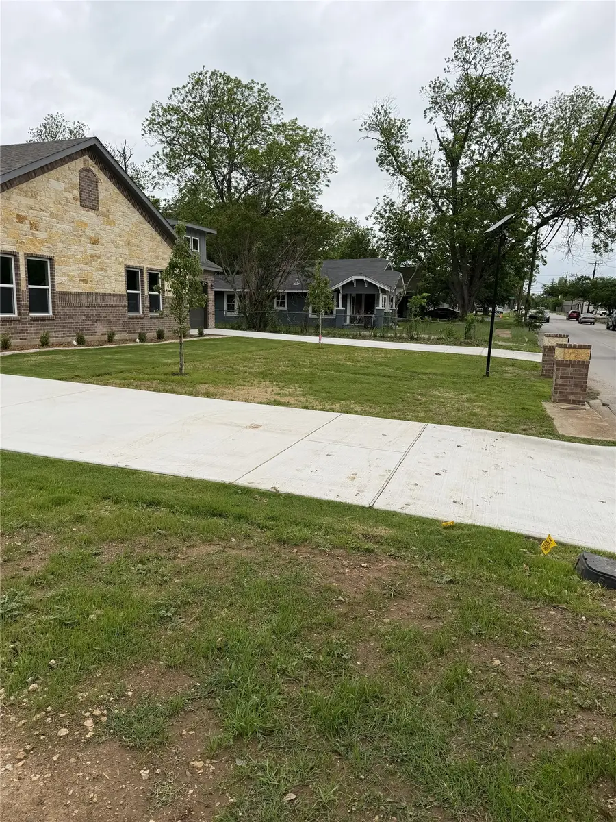 1003 Grandbury Street, Cleburne, TX 76033 - #2
