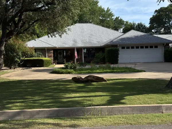 3808 Fairway Drive, Granbury, TX 76049