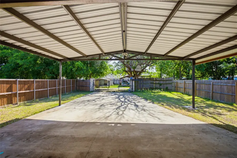 818 N Brents Avenue, Sherman, TX 75090 - #2